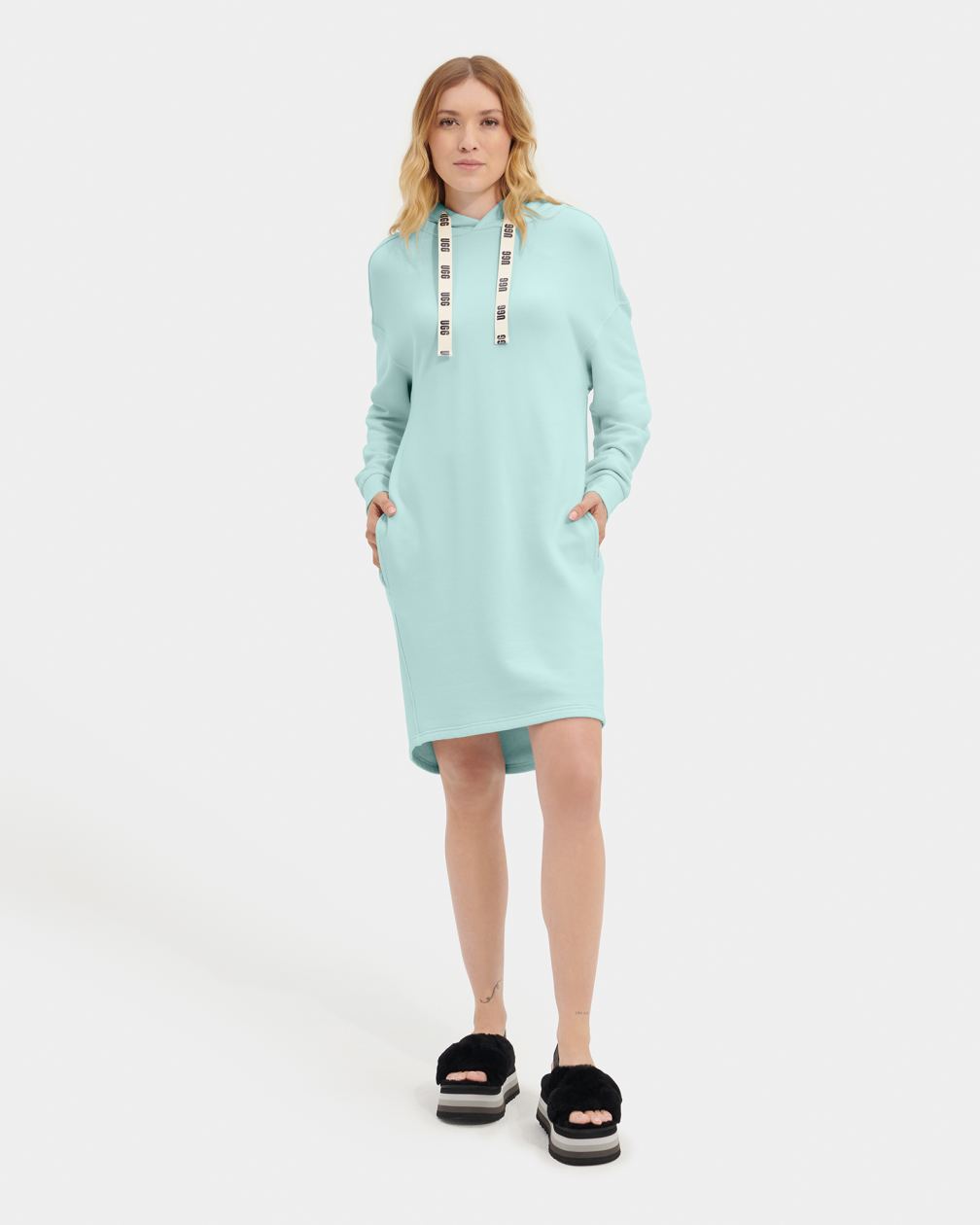 正規 公式【 UGG® アデリン Dress Hoodie ドレス|Aderyn フーディ トップス